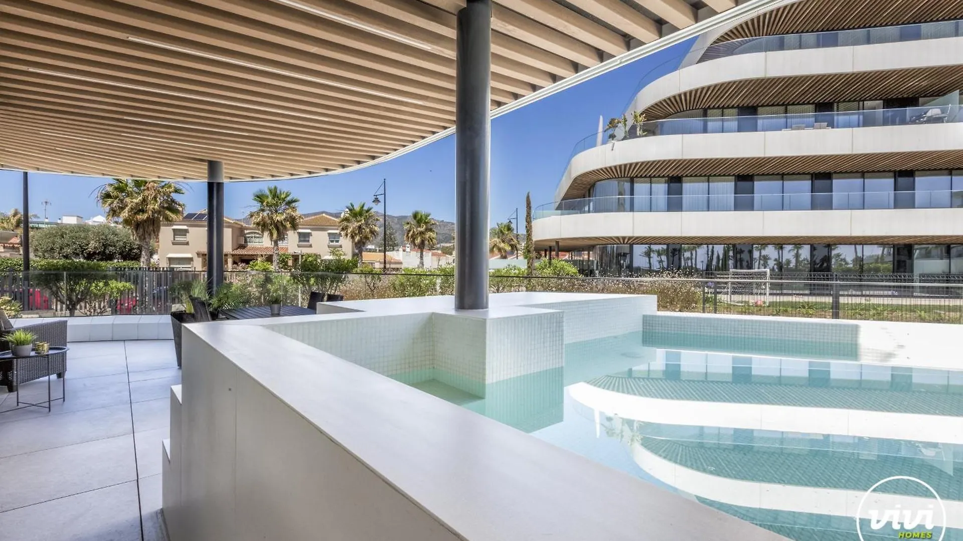 Vivi Homes - Choco Pool, Gym, Terrace & Beach Torremolinos 0*,  Spanyolország